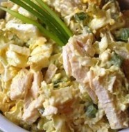 salat-s-pekin-kapustoi-i-kurizei